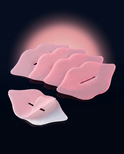 Blush Pink lip-shaped sleep strips